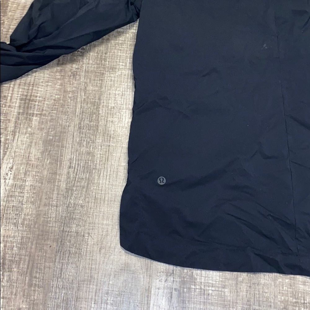 lululemon - Picture 2 of 2